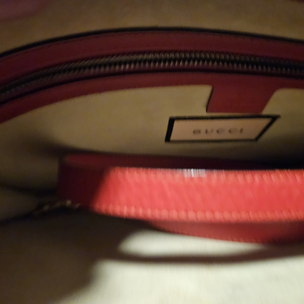 Red Gucci GG Clutch with Diamond Design And Crossbody Strap - Picture 7 of 9